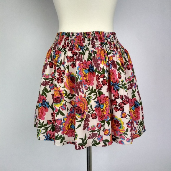 peaches and cream Dresses & Skirts - Peaches & Cream Floral Print Pleated Frill Skirt